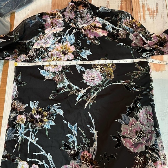 Yumi Kim Lexington Ave Blouse in Timeless Velvet Burnout Size Small - Picture 7 of 12